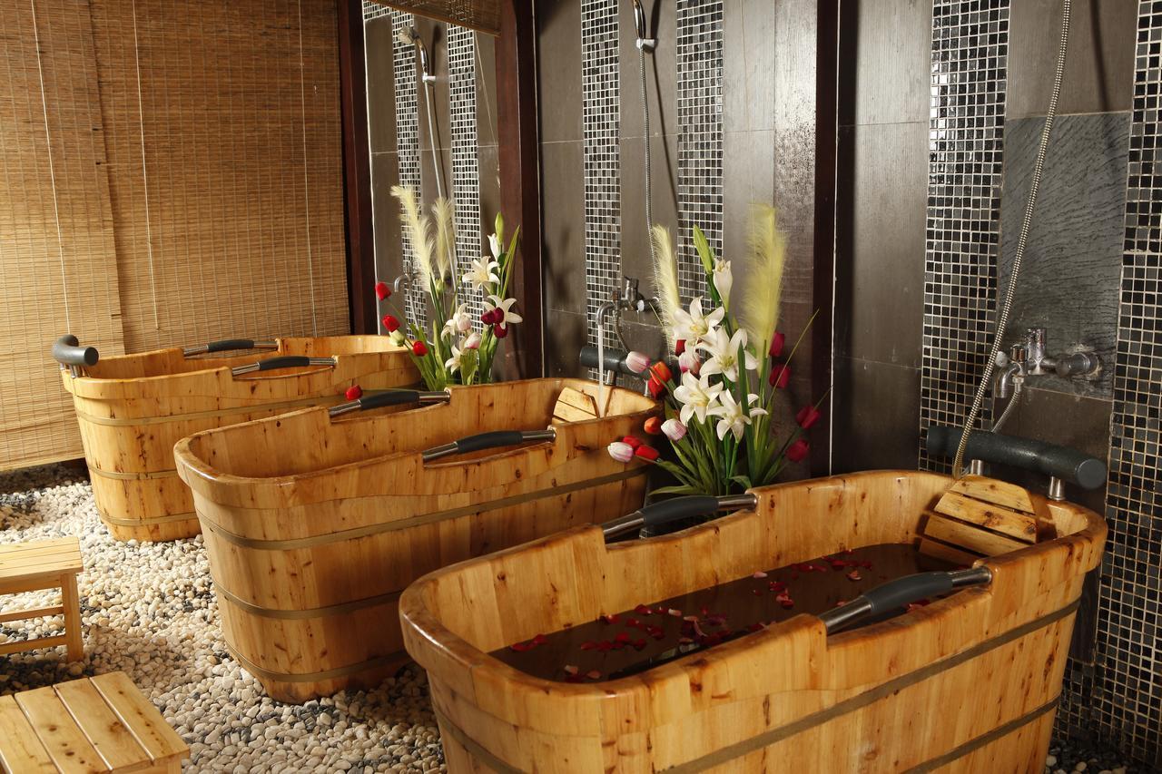 Majestic Mong Cai Hotel Exterior foto